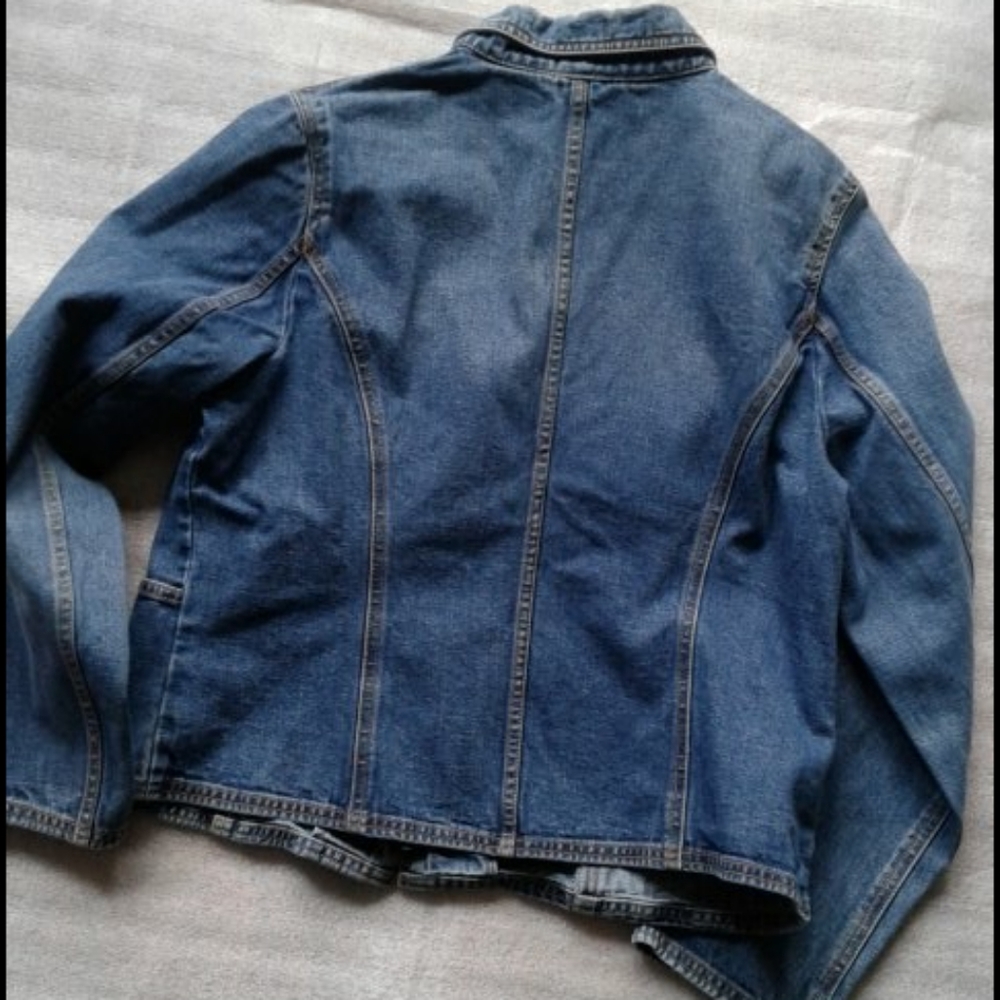 Jacket - Picture 7 of 8